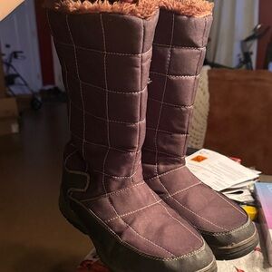 Itasca Dark Brown Quilted Women's Boots